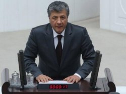 Mustafa Balbay Meclis'te yemin etti