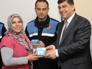 Şehitkamil Belediyesi Detektör Dağıtıyor