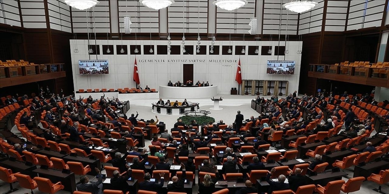 Meclis bu hafta Türk askerinin Lübnan'daki görev süresinin uzatılmasına ilişkin tezkereyi görüşecek