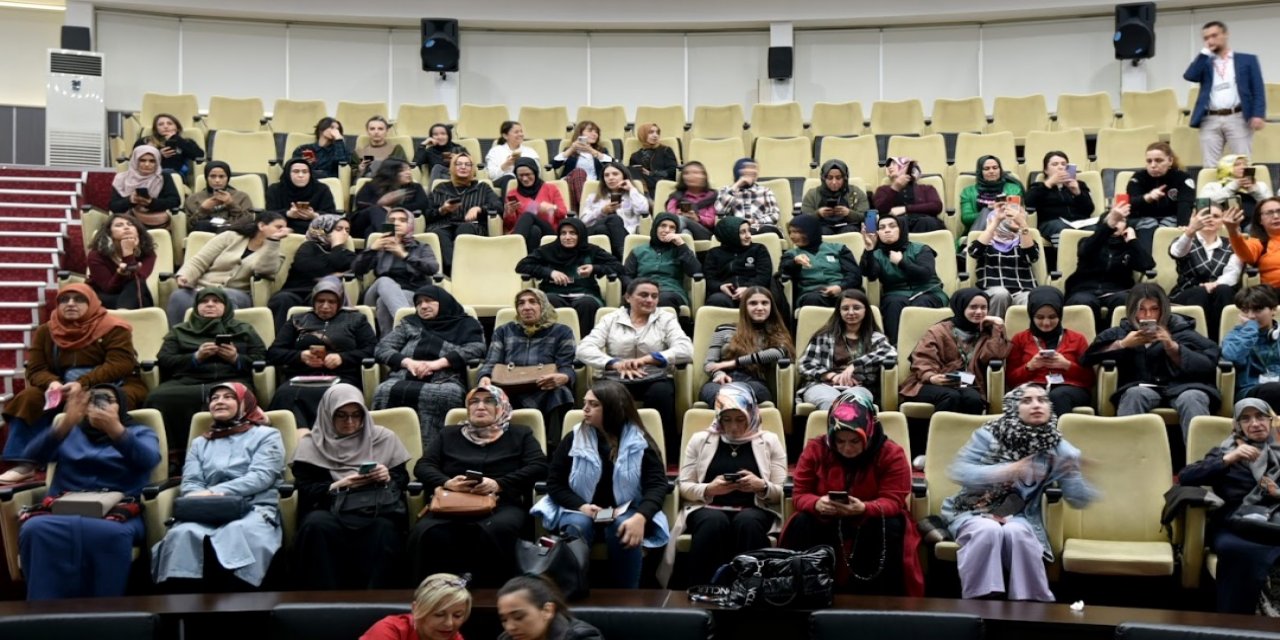 Karatay’ın farkındalık seminerleri sürüyor