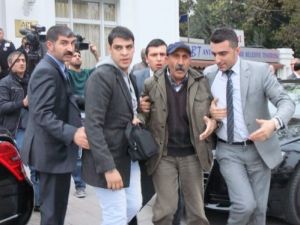 Doğu Garajı'ndaki Çukur Üniversiteyle Dolacak