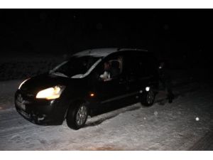 Uyarılara Rağmen Önlem Almayan Sürücüler Zor Anlar Yaşadı