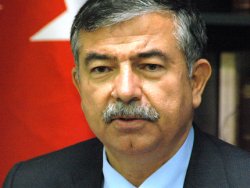 Milli Savunma Bakanı İsmet Yılmaz, bedelli askerlik tartışmalarına son noktayı koydu