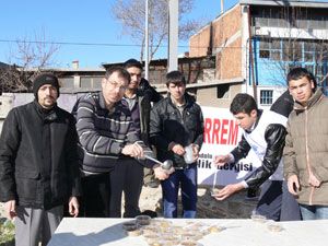 Anadolu Gençlik’ten aşure ikramı