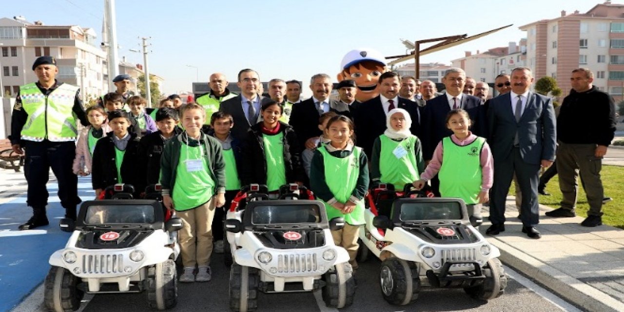 Karatay Trafik Parkı’nda öğrencilerle buluştular