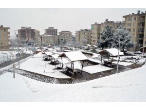 Kahramanmaraş Beyaza Büründü