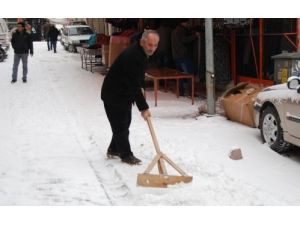 Elbistan'da Yoğun Kar Yağışına Karşı 69 Köyde Tedbir Alındı