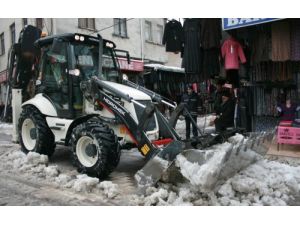 Çarşamba'da Kar Temizliği Başladı