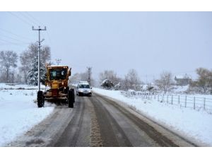 19 Mayıs İlçesinde Kar Temizleme Çalışmaları Başladı