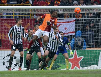 Aslan'ı zorlu rakipler bekliyor