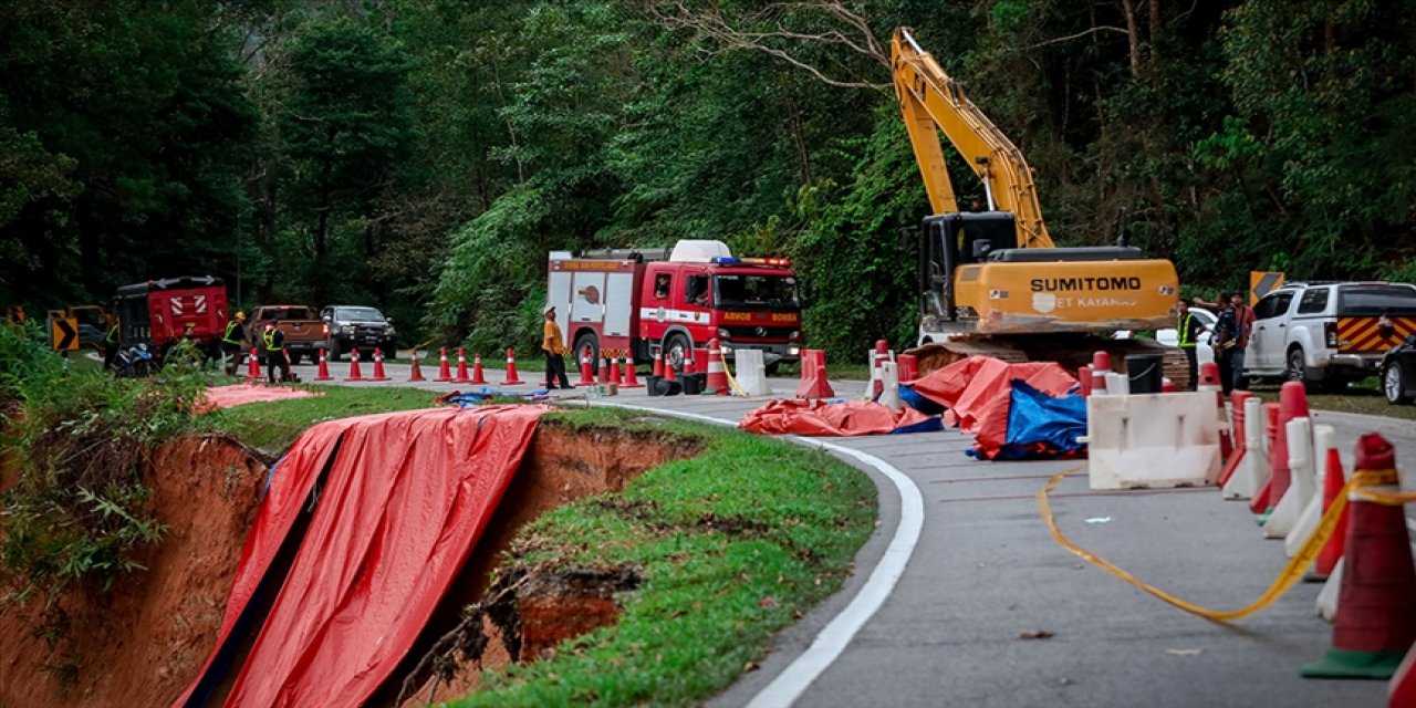 Malezya'da toprak kaymasında ölenlerin sayısı 31'e yükseldi
