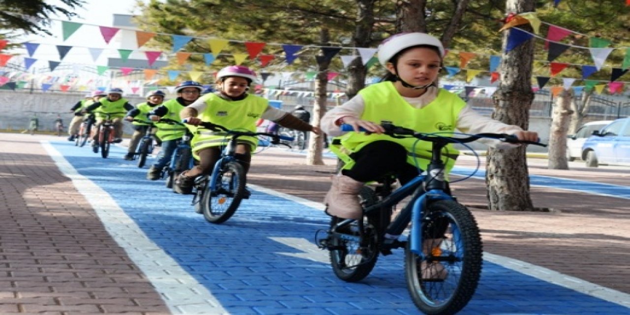 Konya'da bisiklet sürüş eğitimleri başladı
