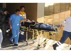 Düzeltme - Kavgada Boğazından Bıçaklandı