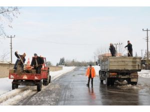 Yoğun Kar Mesaisi Devam Ediyor