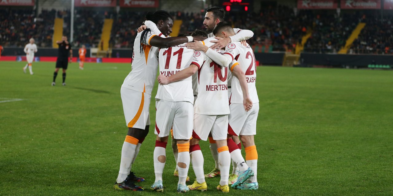 Galatasaray, Alanya'da turladı!