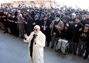 Abdülkadir Molla için gıyabi cenaze namazı kılındı