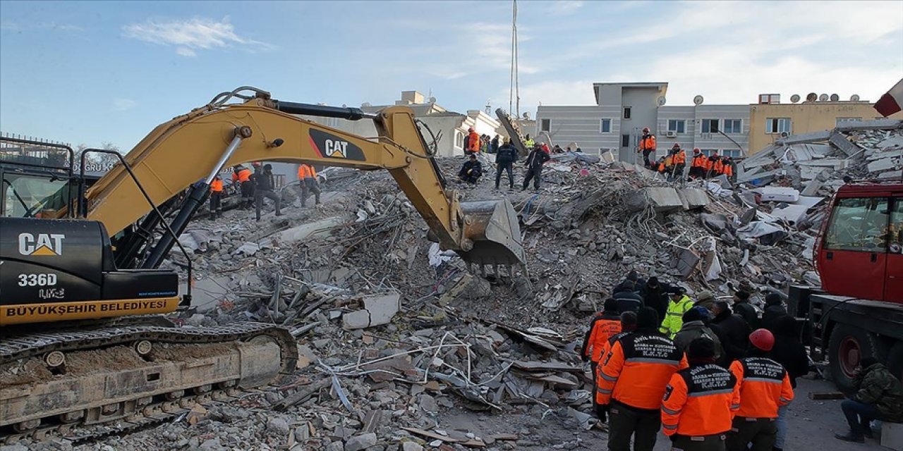 Adıyaman'da yıkılan otele ilişkin 4 şüpheli yakalandı