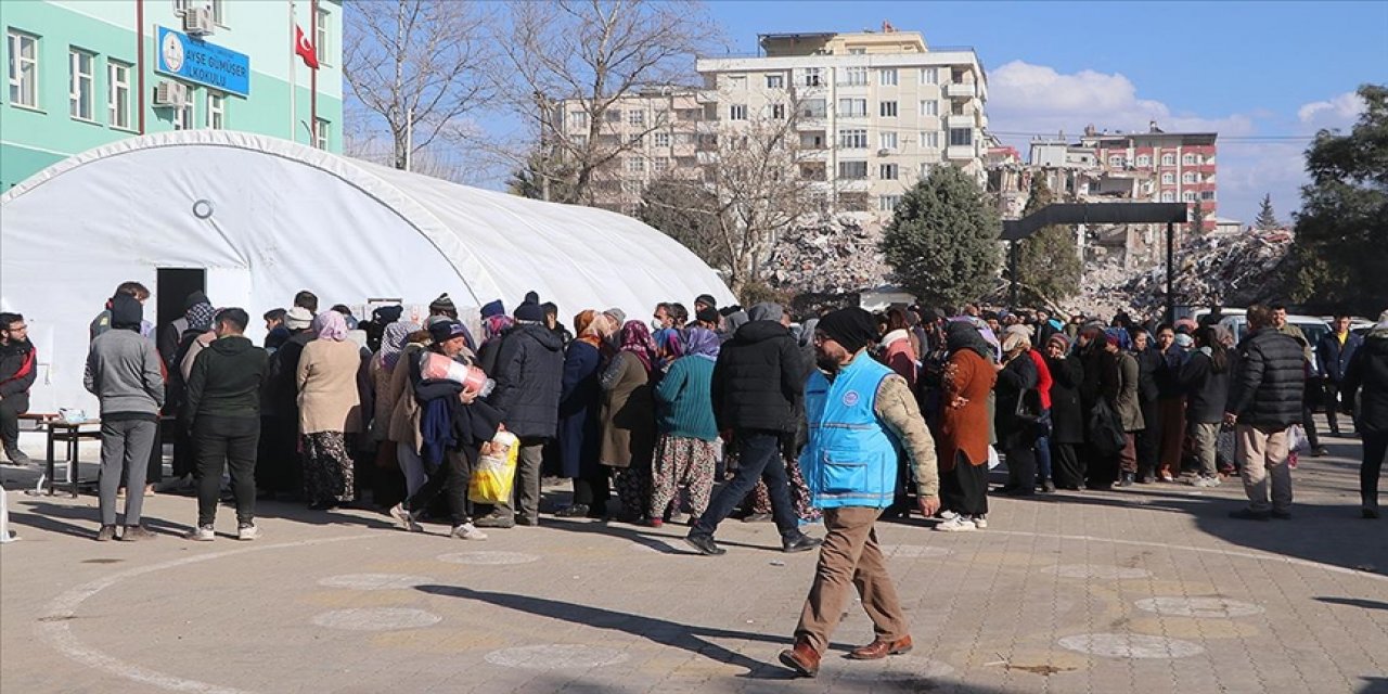 Türkiye Diyanet Vakfı 1,6 milyon depremzedeyi sıcak yemekle buluşturdu