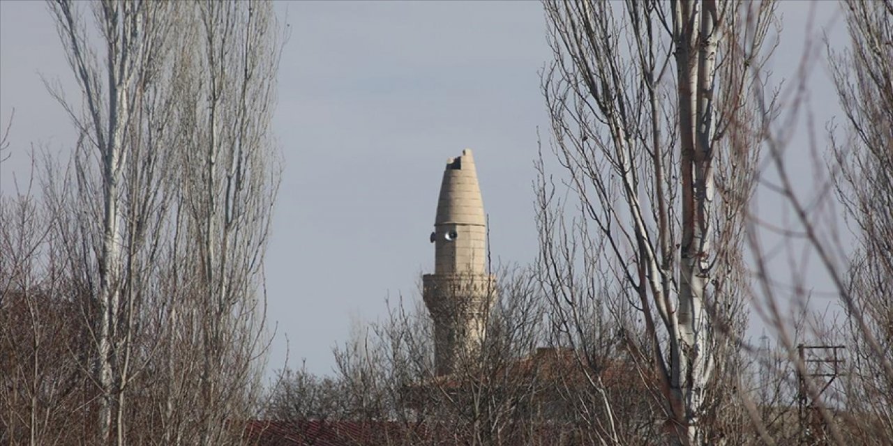 Depremler Malatya'nın Darende ilçesinde 66 camide hasar oluşturdu