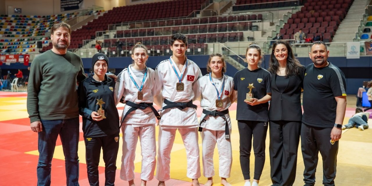 Konya Büyükşehir Belediyesporlu judoculardan iki şampiyonluk daha