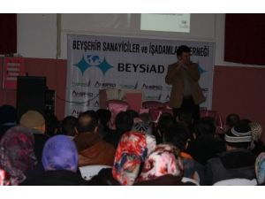 Aile İçi Problemlerin Temelinde İletişimsizlik Yatıyor