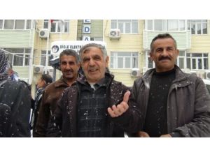 Şırnak'ta Elektrik Kesintisine Vatandaşlardan Tepki