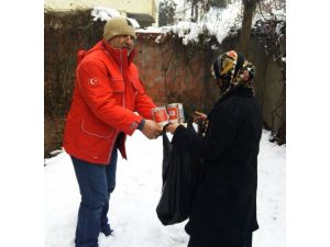 Kızılay, Suriyeli Ailelere Kavurma Ve Kış Pidesi Dağıttı