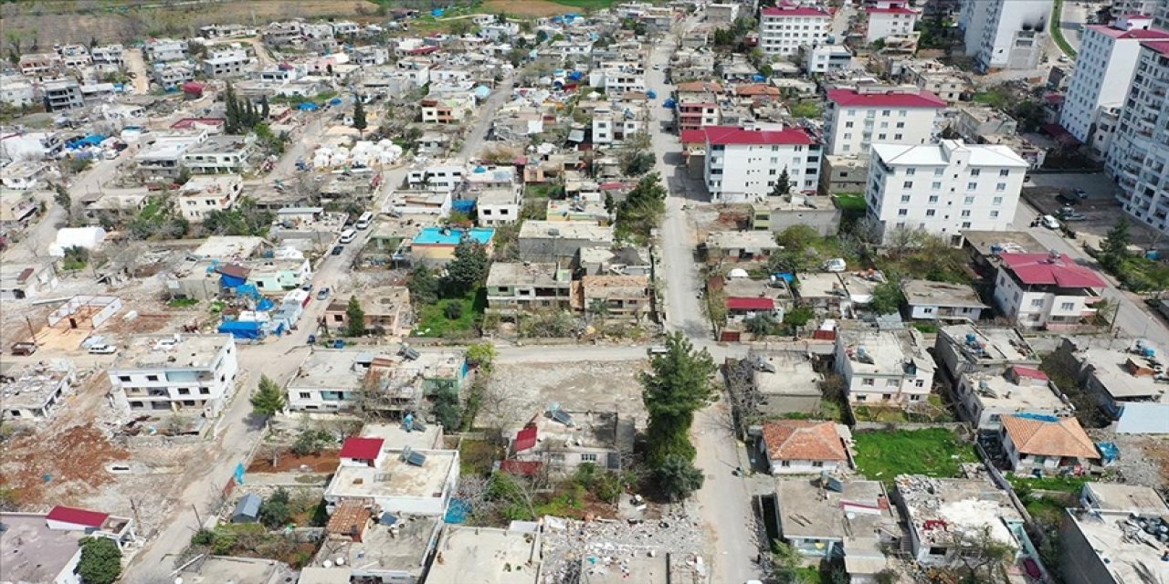 Kahramanmaraş'ta bugüne kadar 2 milyon 560 bin metreküp moloz kaldırıldı