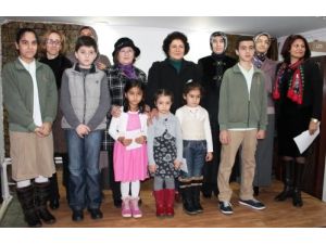 Nilüfer Hatun Derneği'nin Yarışmasında Dereceye Girenler Ödülünü Aldı