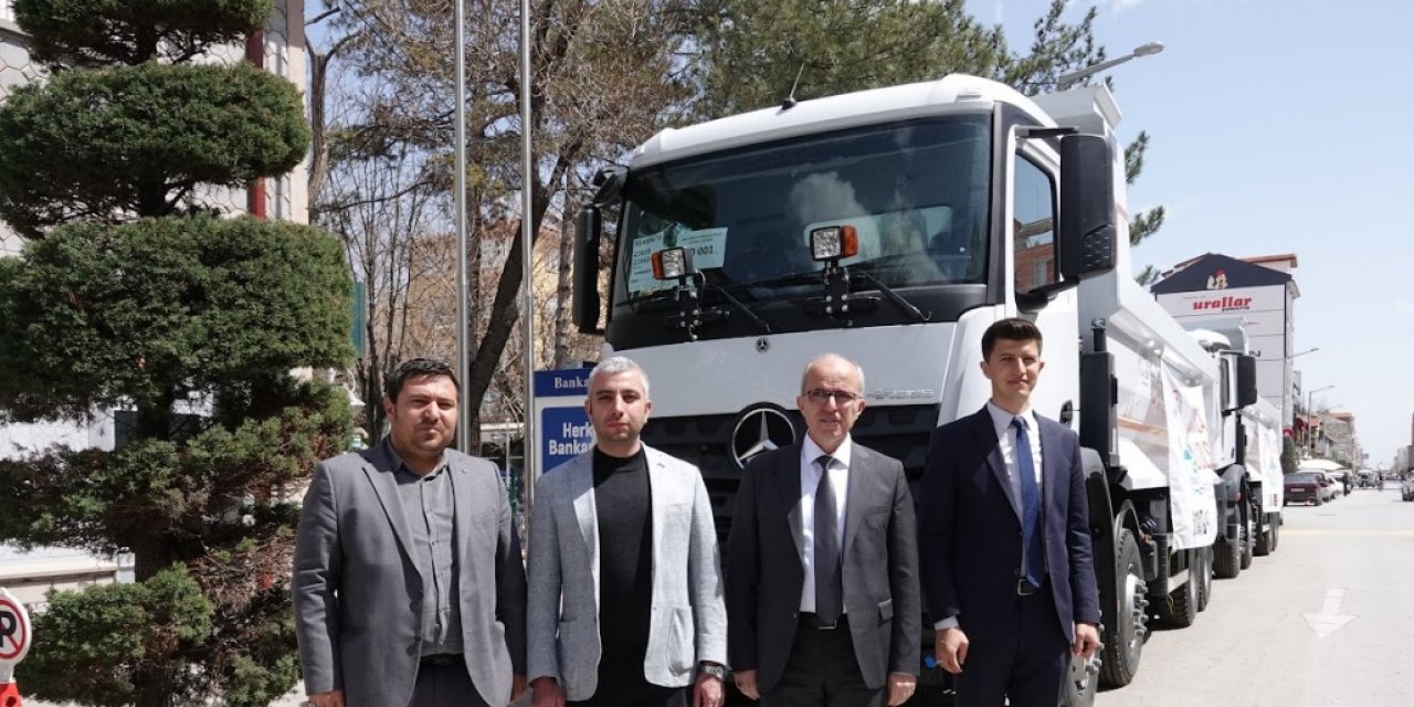Konya'daki belediye 4 tane 4x4 kamyon satın aldı