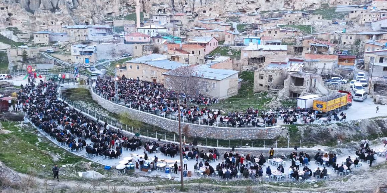 2 bin 500 kişi Konya pilavı ikramı ile oruç açtı