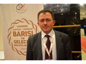 Alevi İmam Toplantıya Örnek Oldu