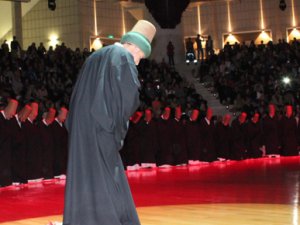 Şeb-i Arus'a gelen memnun ayrılıyor