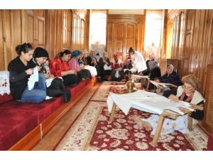 Bostancı Mektebi Yeniden Eğitim Yuvası Oldu