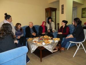 Kadınlar El Emeği Üretimleri İçin Yer İstedi