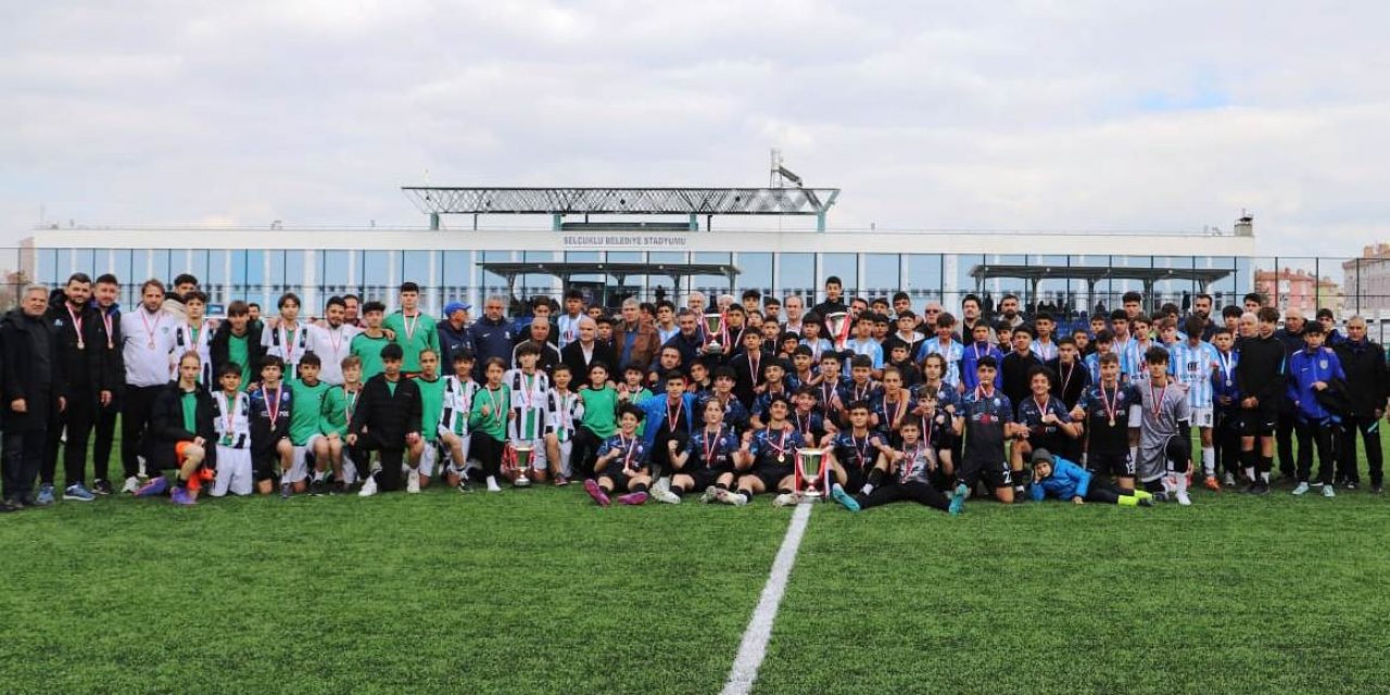 Konya’da U14 Şampiyonu Bursa Kaplıkaya Kültür Spor oldu