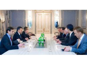 Yanukoviç, Abd'li Senatörleri Kabul Etti