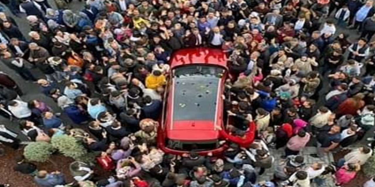 Türkiye'nin yerli otomobili Togg, Ereğli'de vatandaşlarla buluştu