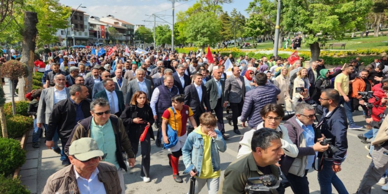 AK Parti Konya İl Başkanlığınca yürüyüş etkinliği gerçekleştirildi