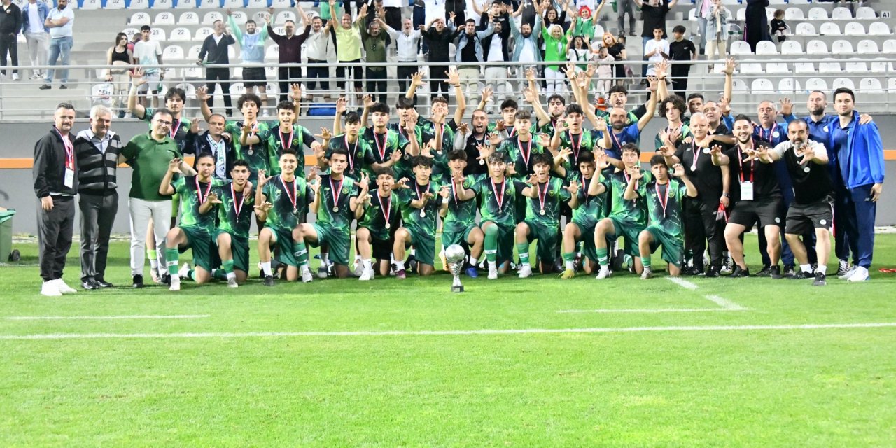 Konyaspor U16 Türkiye ikincisi oldu