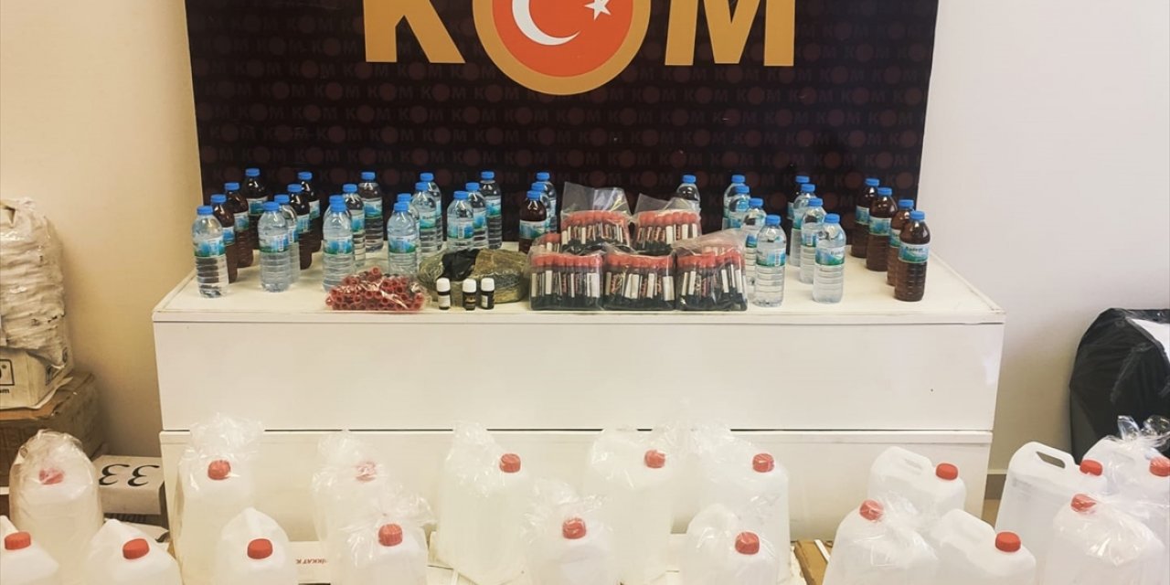 Konya'da sahte alkol operasyonunda baba ve 2 oğlu yakalandı