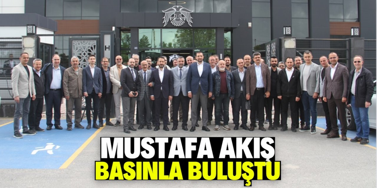 Cumhurbaşkanı Başdanışmanı Mustafa Akış Beyşehir'de basınla bir araya geldi