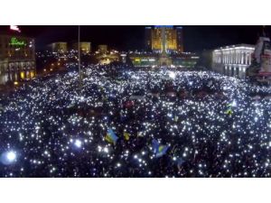 Kiev’deki Eylemciler Havadan Gökyüzündeki Yıldızlar Gibi Gözüktü