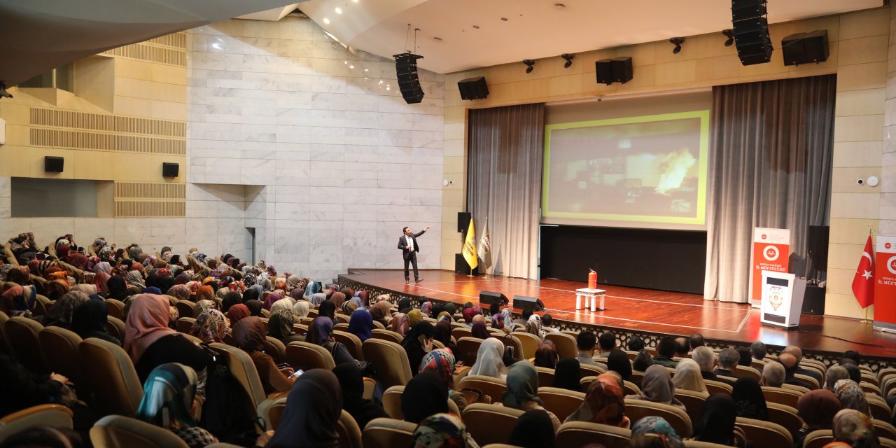 Büyükşehir İtfaiyesi’nden  yangın ve ilkyardım semineri