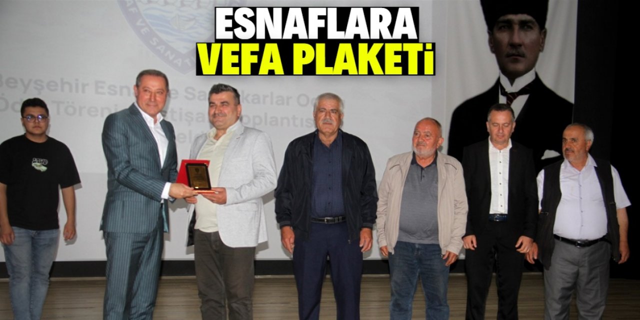 Meslekte 30 yılını dolduran esnaflara vefa plaketi verildi