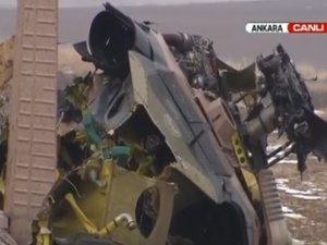 Ankara'da askeri helikopter düştü