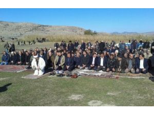 Kozan’da Çiftçiler Yağmur Duasına Çıktı