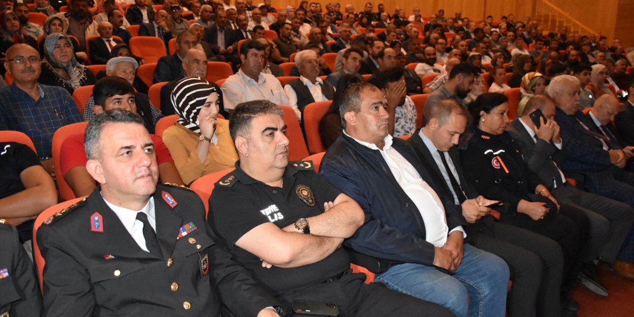 Aksaray'da "Mutluluğa Kurşun Sıkma ve Suda Boğulma" çalıştayı yapıldı