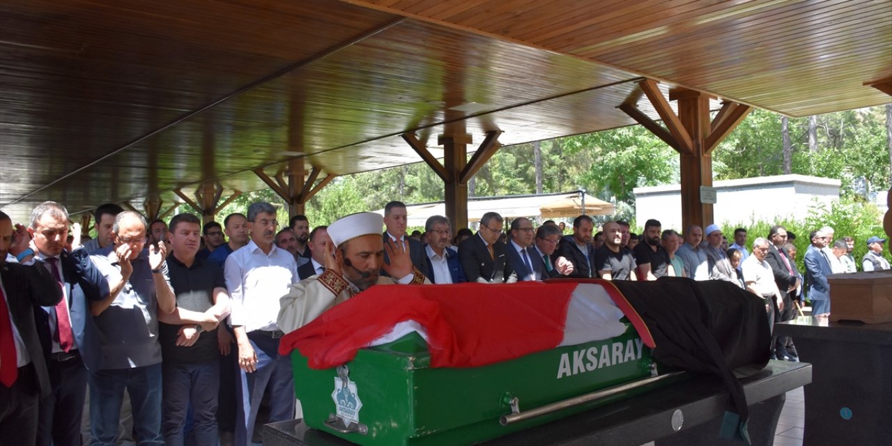 Ankara'da silahla vurulan kadın avukatın cenazesi memleketi Aksaray'da defnedildi