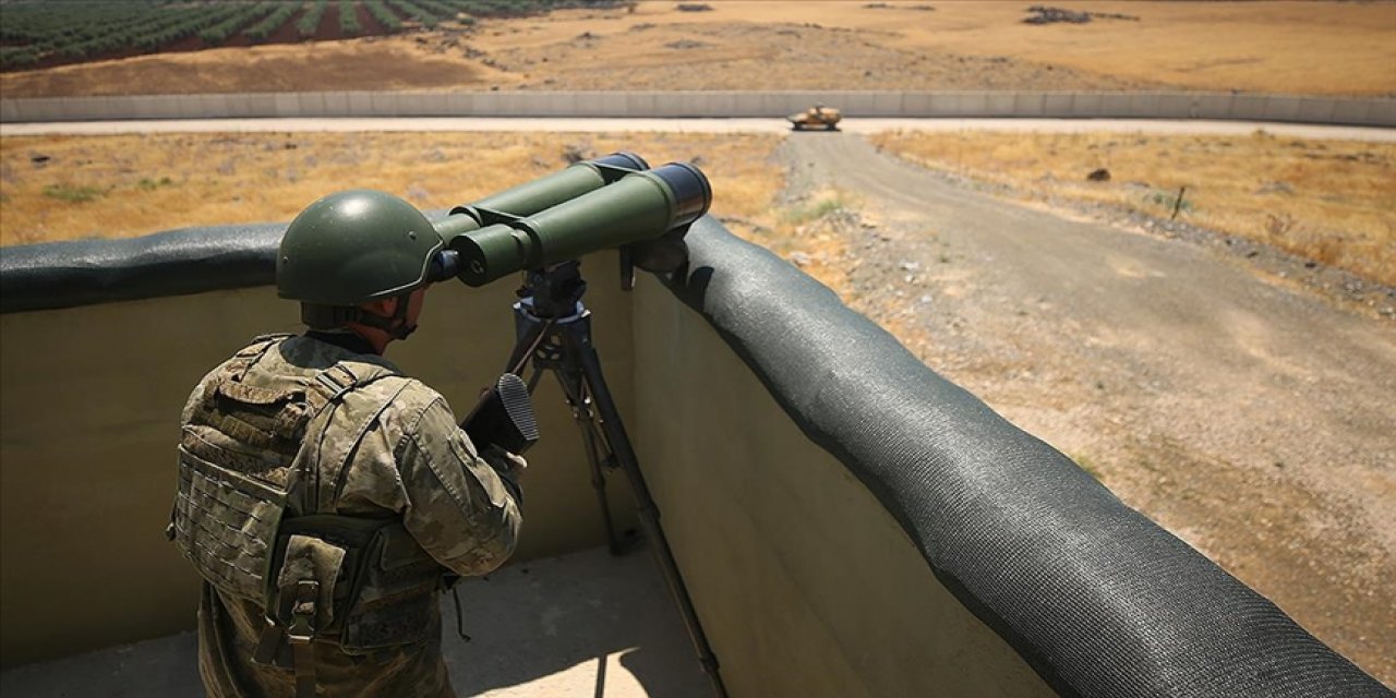 Türkiye'ye girmeye çalışan PKK'lı terörist Suriye sınırında yakalandı